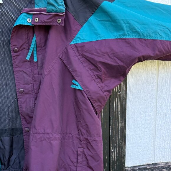 Vintage Columbia Windbreaker Jacket - Picture 5 of 16